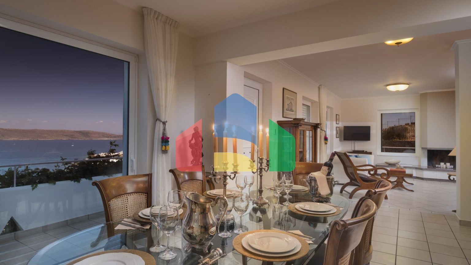 Продаж - Вілла 240 m² в Аттиці