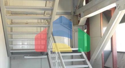 Продаж - Будівля 2055 m² в Аттиці