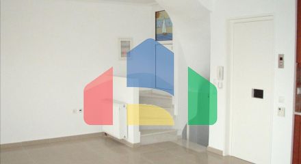 Продажа - Таунхаус 180 m² в Аттике