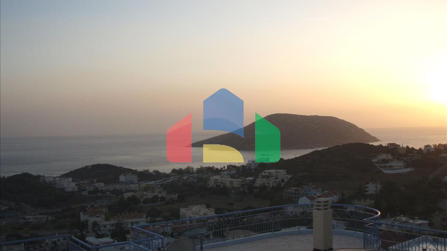 Продажа - Таунхаус 180 m² в Аттике