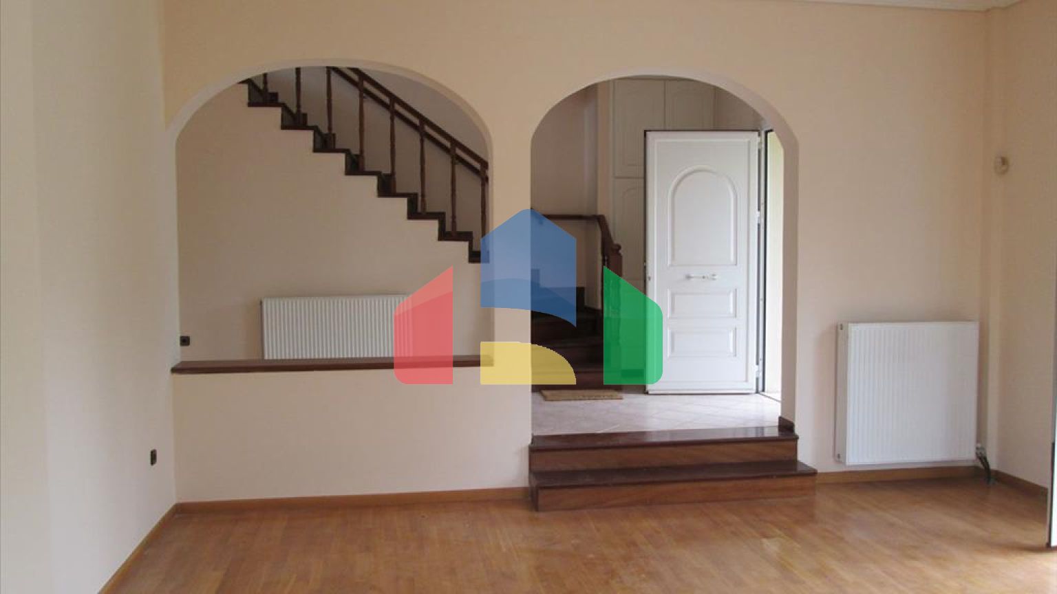 Продажа - Коттедж 330 m² в Аттике