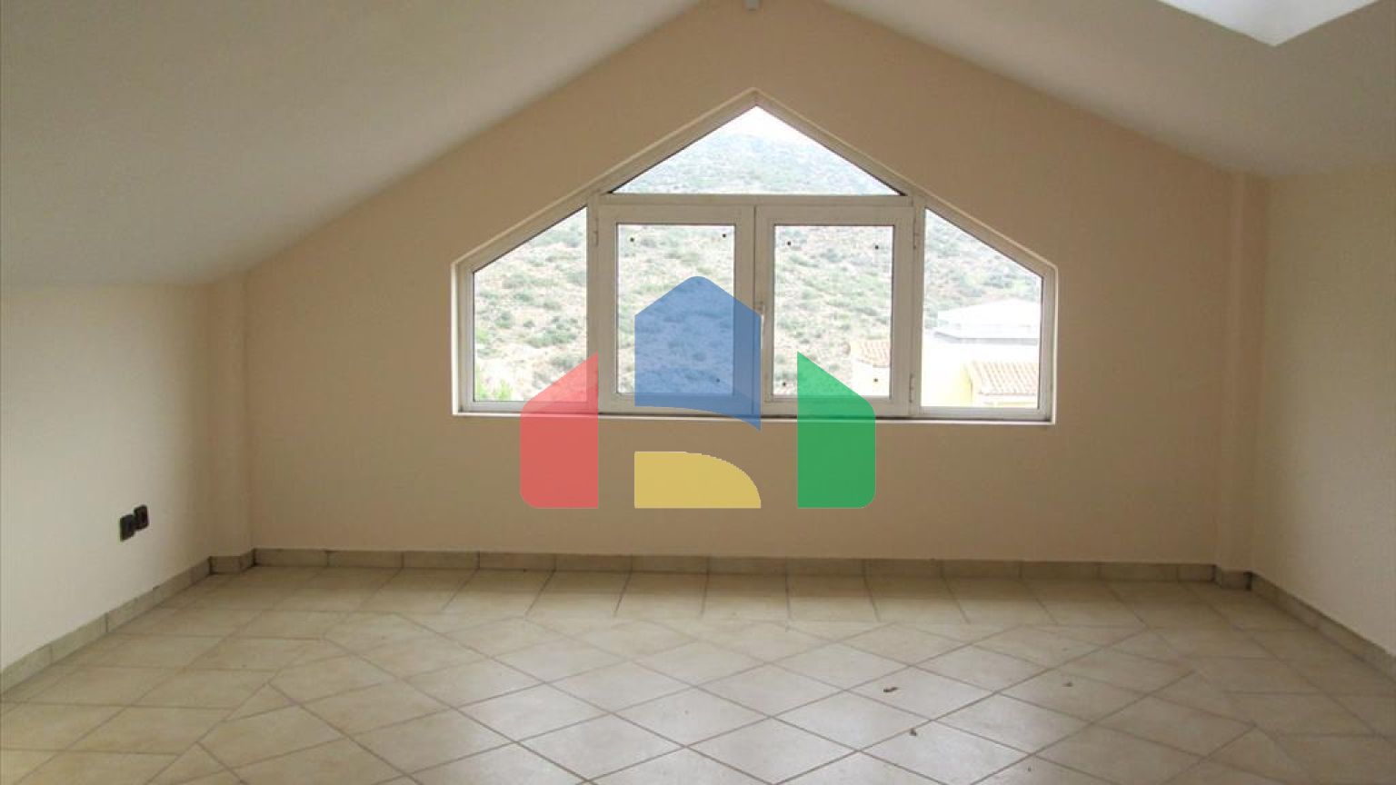 Продажа - Коттедж 330 m² в Аттике