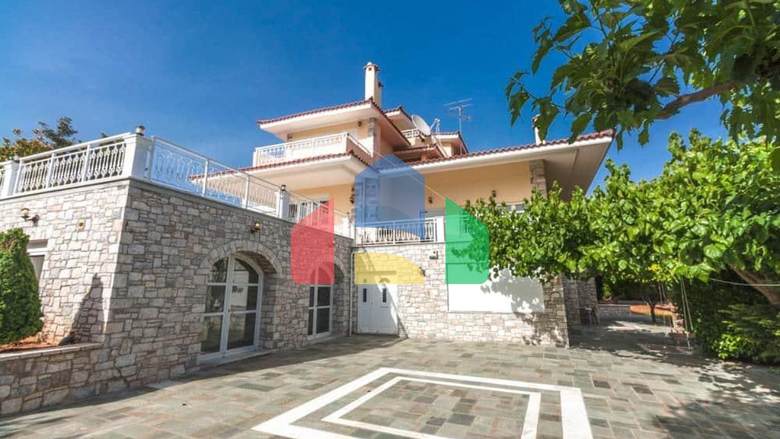 Продажа - Таунхаус 667 m² в Аттике