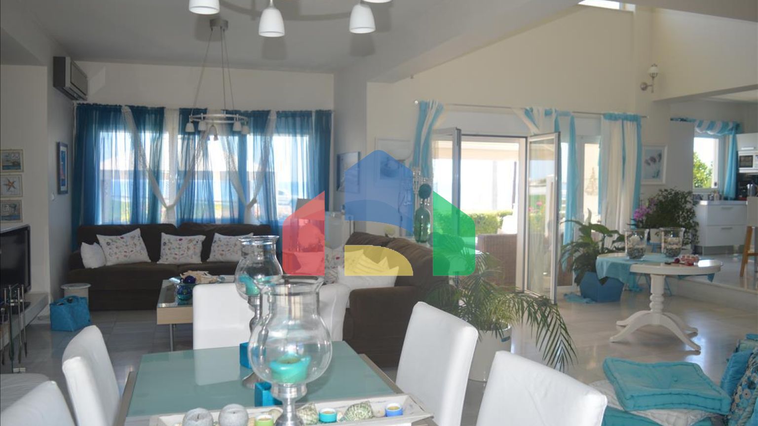 Продажа - Вилла 420 m² в Аттике