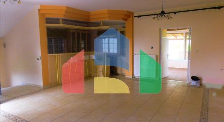 Продаж - Таунхаус 300 m² в Аттиці