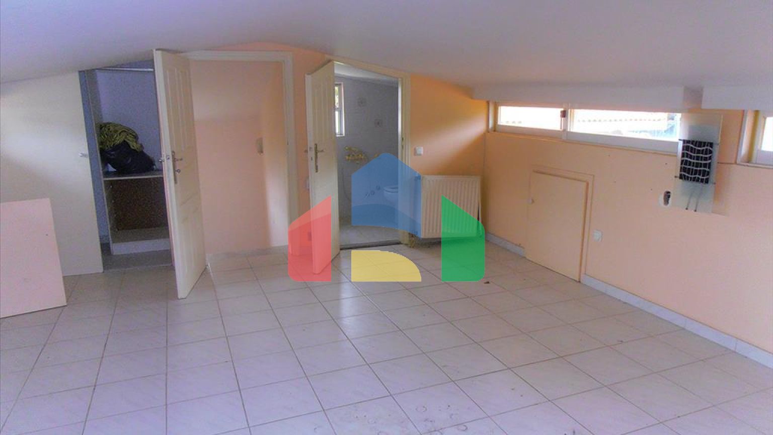 Продаж - Таунхаус 300 m² в Аттиці