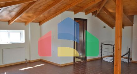 Продажа - Таунхаус 150 m² в Аттике