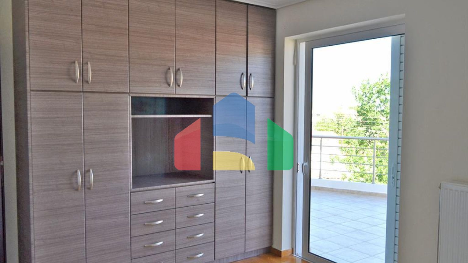 Продажа - Таунхаус 150 m² в Аттике