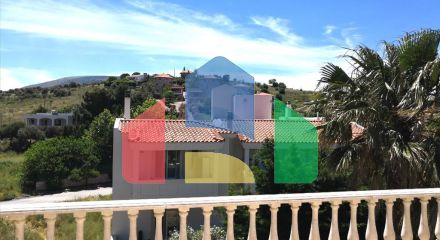 Продаж - Котедж 380 m² в Аттиці