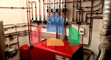 Продаж - Котедж 380 m² в Аттиці