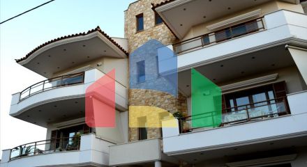 Продаж - Будівля 500 m² в Аттиці