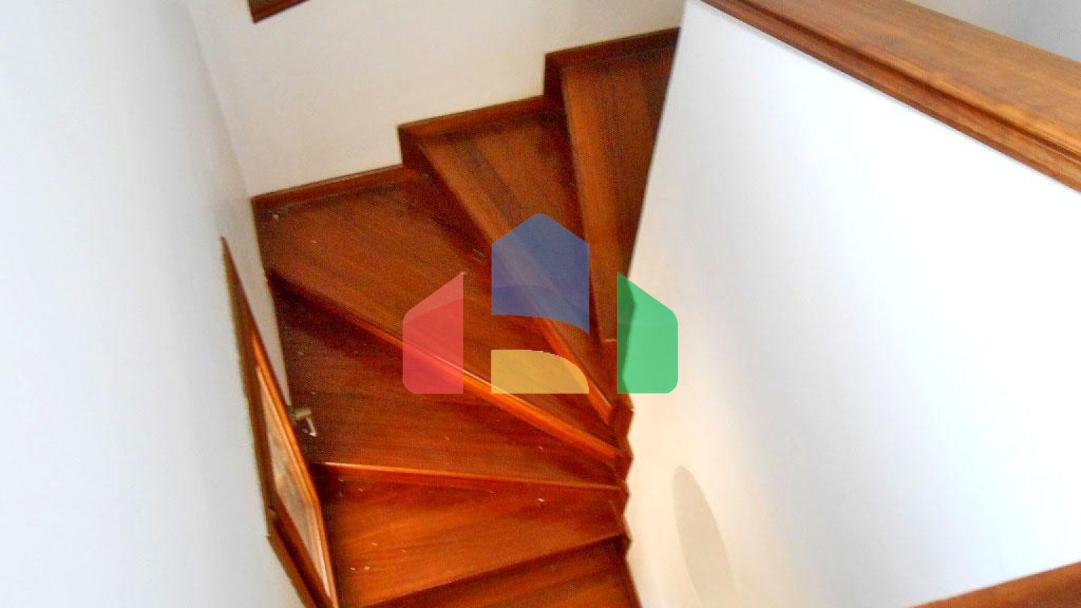 Продаж - Котедж 340 m² в Аттиці