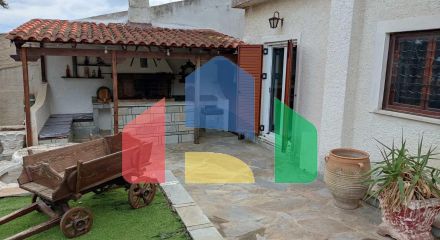 Продаж - Котедж 260 m² в Аттиці