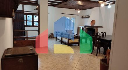 Продаж - Котедж 260 m² в Аттиці