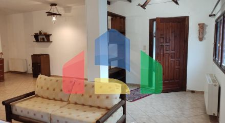 Продаж - Котедж 260 m² в Аттиці