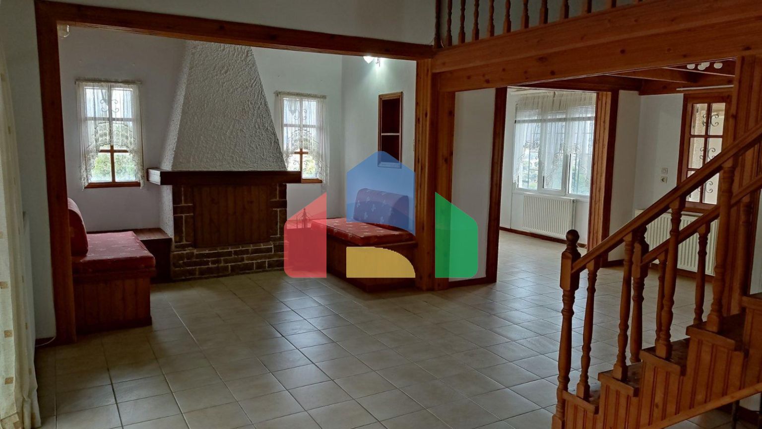 Продаж - Котедж 260 m² в Аттиці