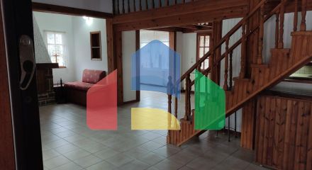 Продаж - Котедж 260 m² в Аттиці