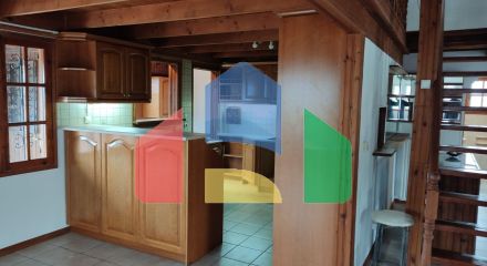 Продаж - Котедж 260 m² в Аттиці