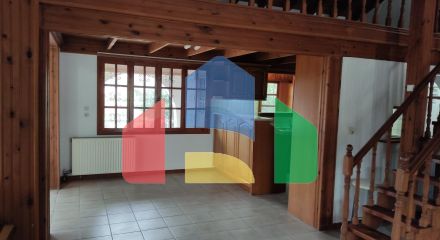 Продаж - Котедж 260 m² в Аттиці