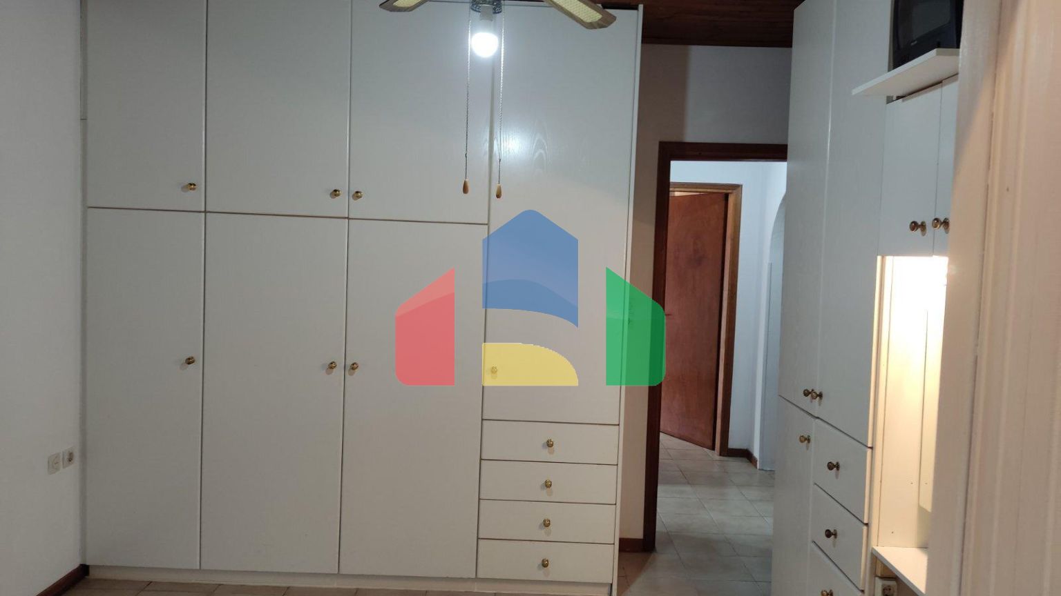 Продаж - Котедж 260 m² в Аттиці