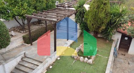 Продаж - Котедж 260 m² в Аттиці