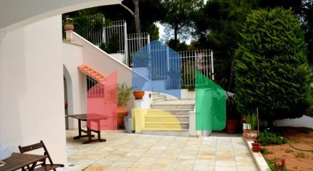 Продаж - Котедж 260 m² в Аттиці