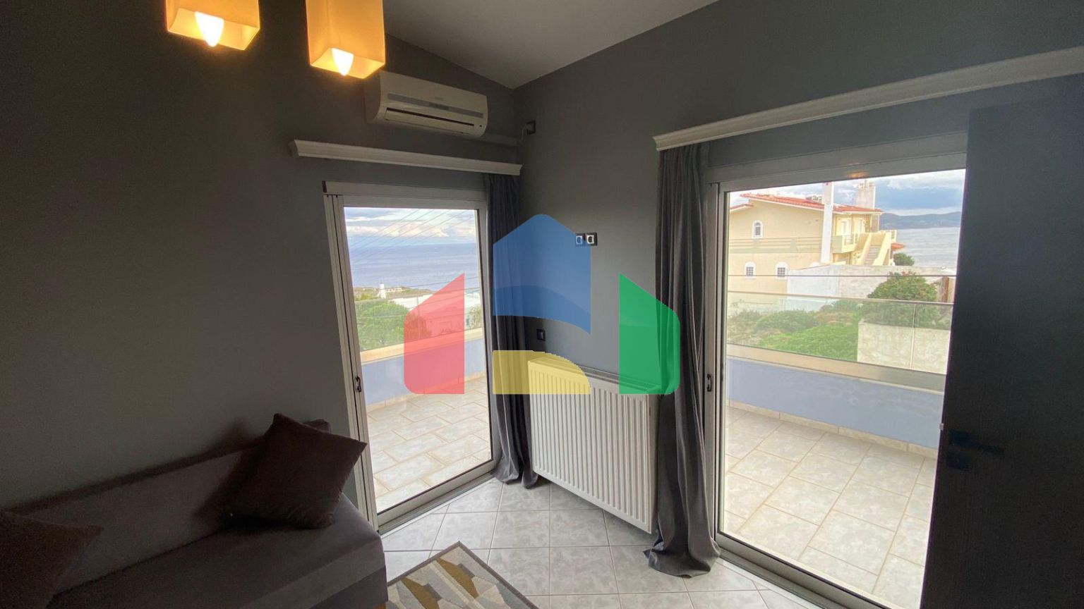 Продажа - Коттедж 150 m² в Аттике