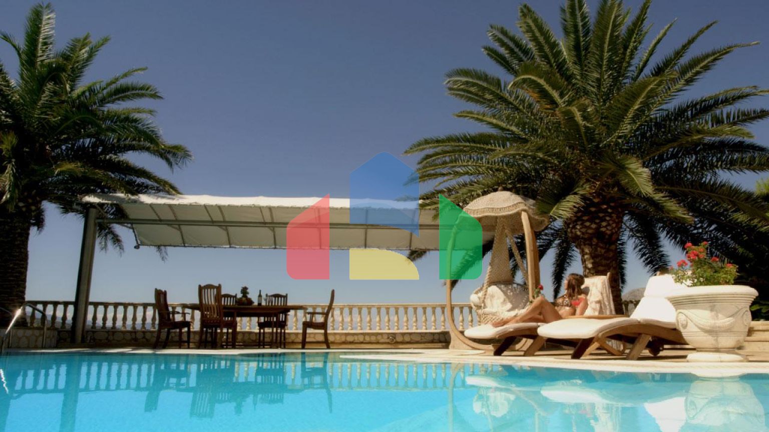 Продаж - Вілла 800 m² в Аттиці