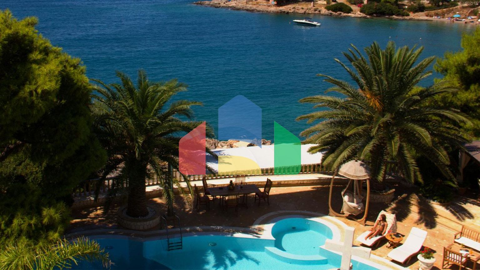 Продаж - Вілла 800 m² в Аттиці