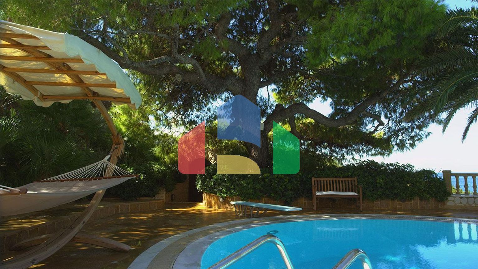 Продаж - Вілла 800 m² в Аттиці