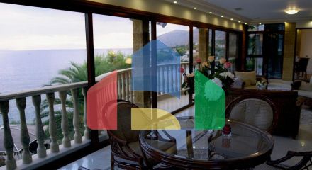 Продаж - Вілла 800 m² в Аттиці