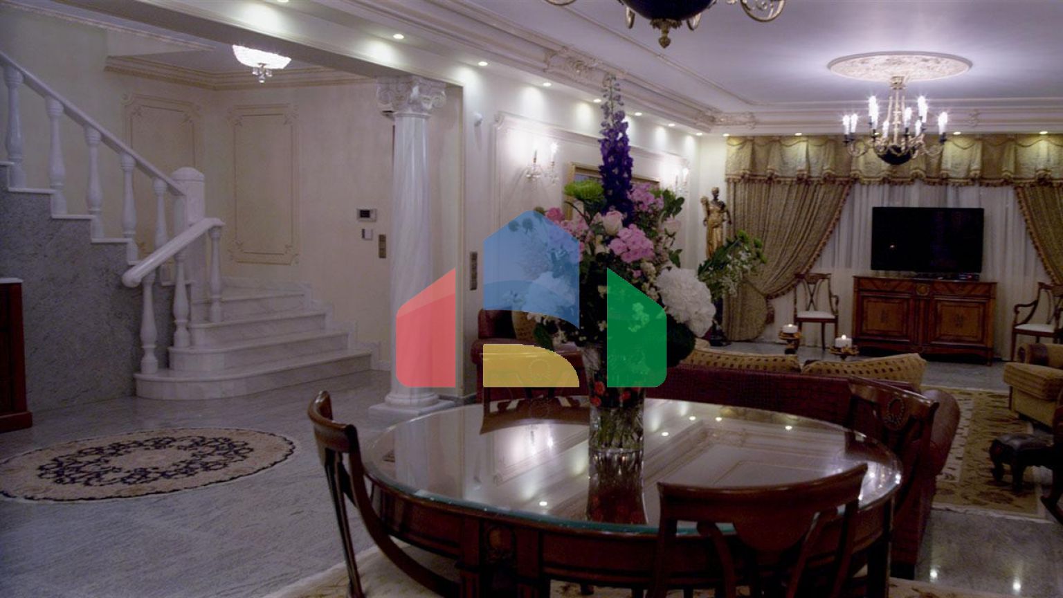 Продаж - Вілла 800 m² в Аттиці