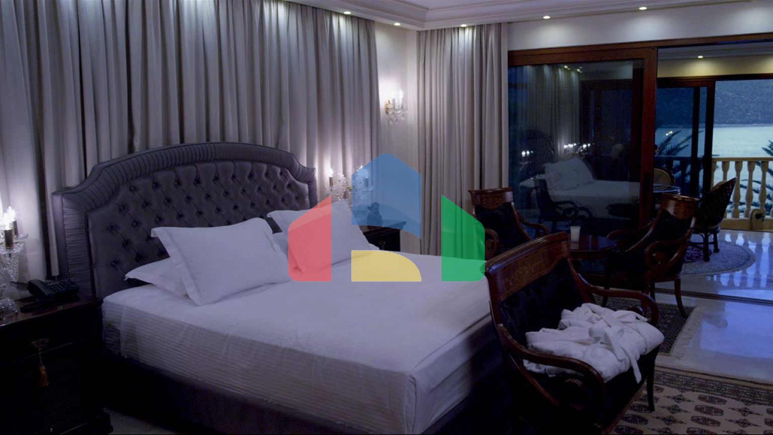 Продаж - Вілла 800 m² в Аттиці