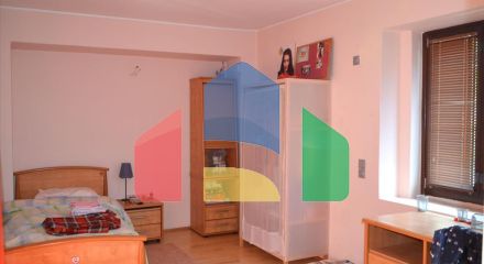 Продаж - Котедж 252 m² в Аттиці