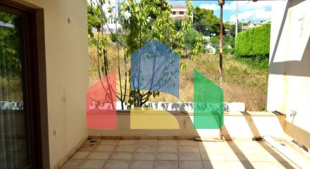 Продаж - Котедж 252 m² в Аттиці