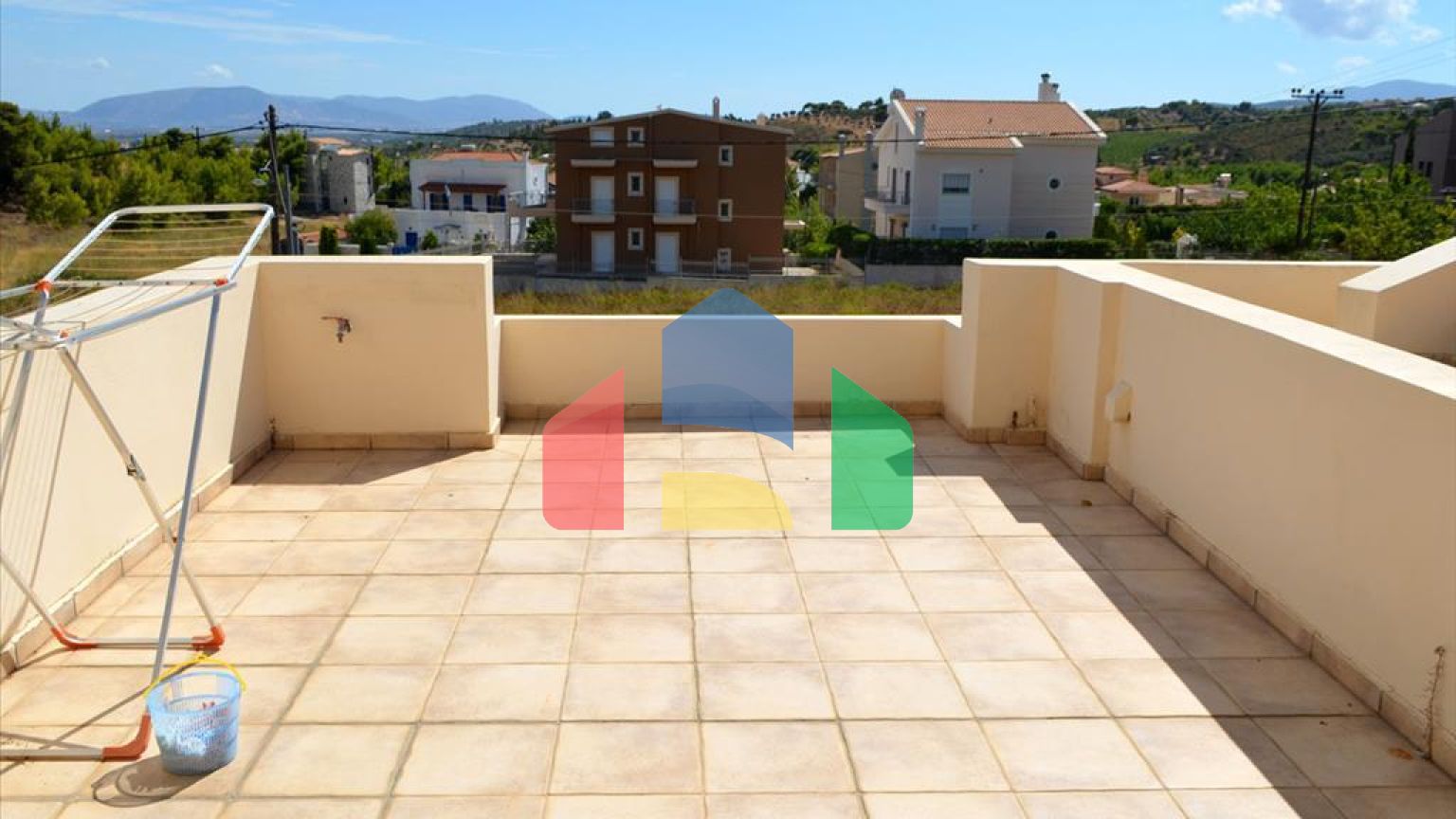 Продаж - Котедж 252 m² в Аттиці