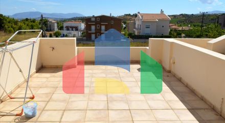 Продаж - Котедж 252 m² в Аттиці