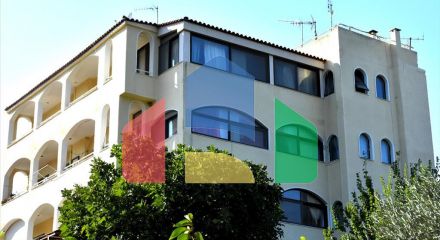 Продаж - Будівля 530 m² в Аттиці