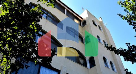 Продаж - Будівля 530 m² в Аттиці