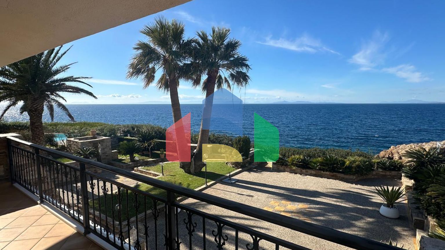 Продаж - Вілла 165 m² в Аттиці