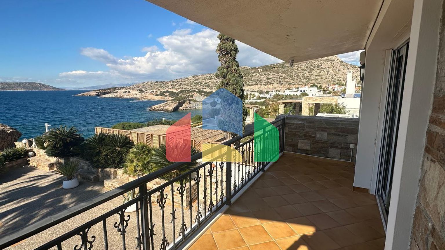 Продаж - Вілла 165 m² в Аттиці