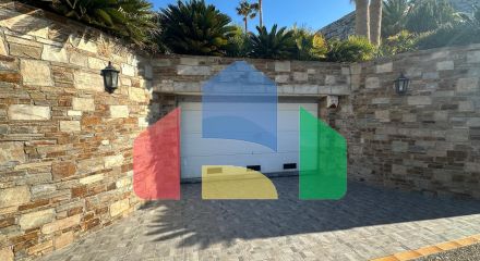 Продаж - Вілла 165 m² в Аттиці