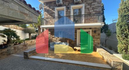 Продаж - Вілла 165 m² в Аттиці