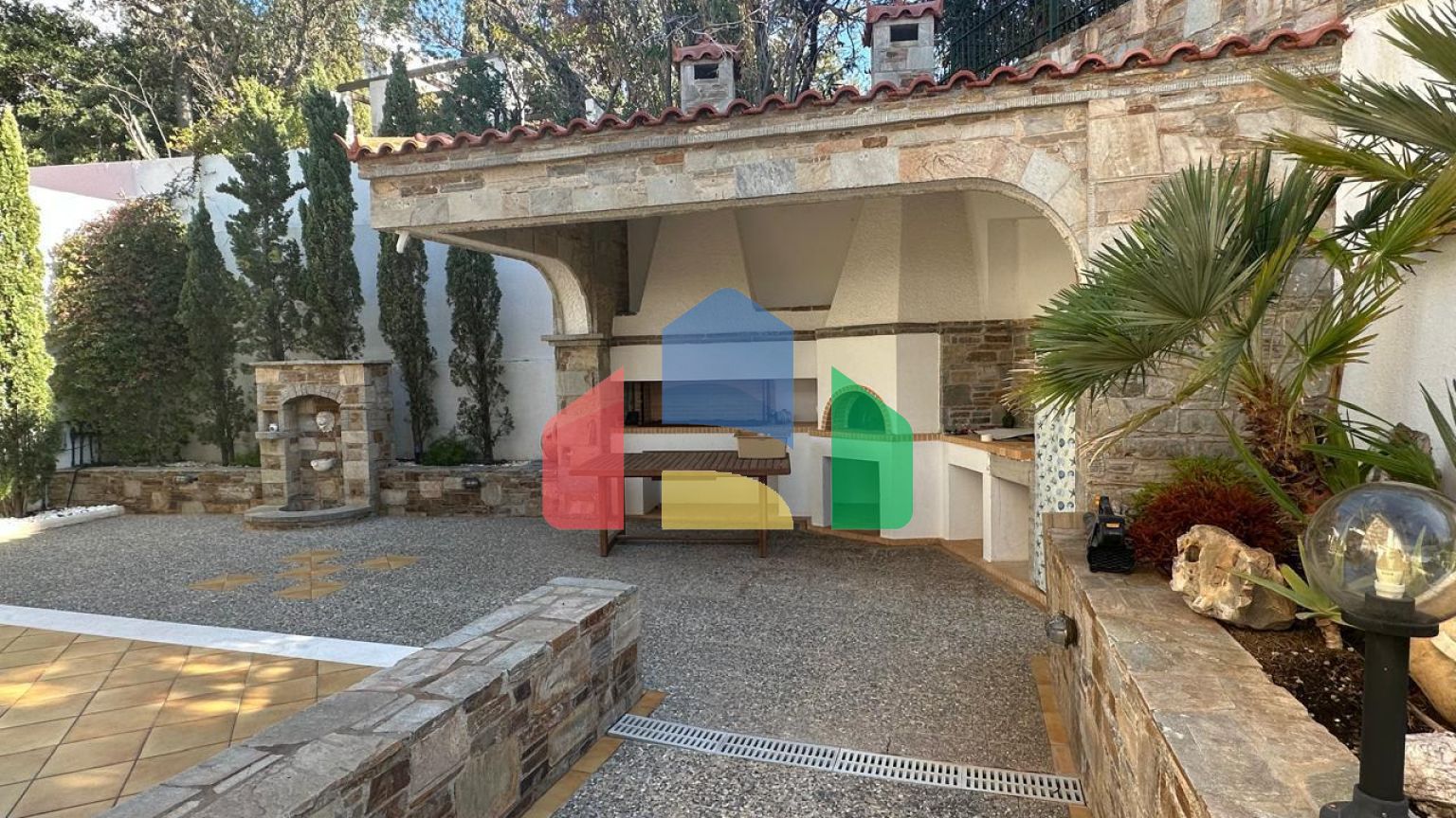 Продаж - Вілла 165 m² в Аттиці