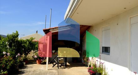 Продажа - Коттедж 180 m² в Аттике