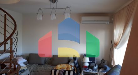 Продаж - Таунхаус 170 m² в Аттиці