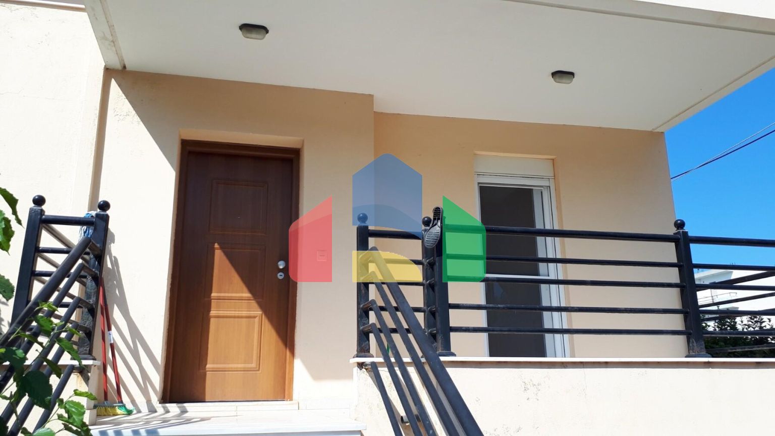 Продаж - Таунхаус 170 m² в Аттиці