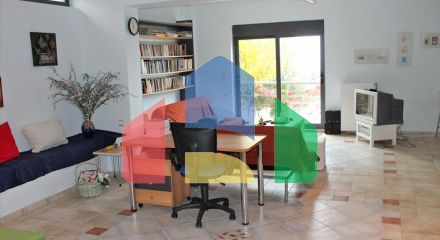 Продаж - Котедж 373 m² в Аттиці