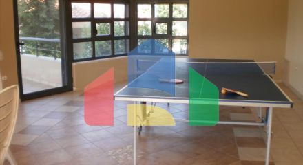 Продаж - Котедж 373 m² в Аттиці