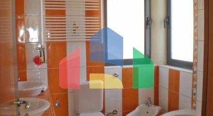 Продаж - Котедж 373 m² в Аттиці